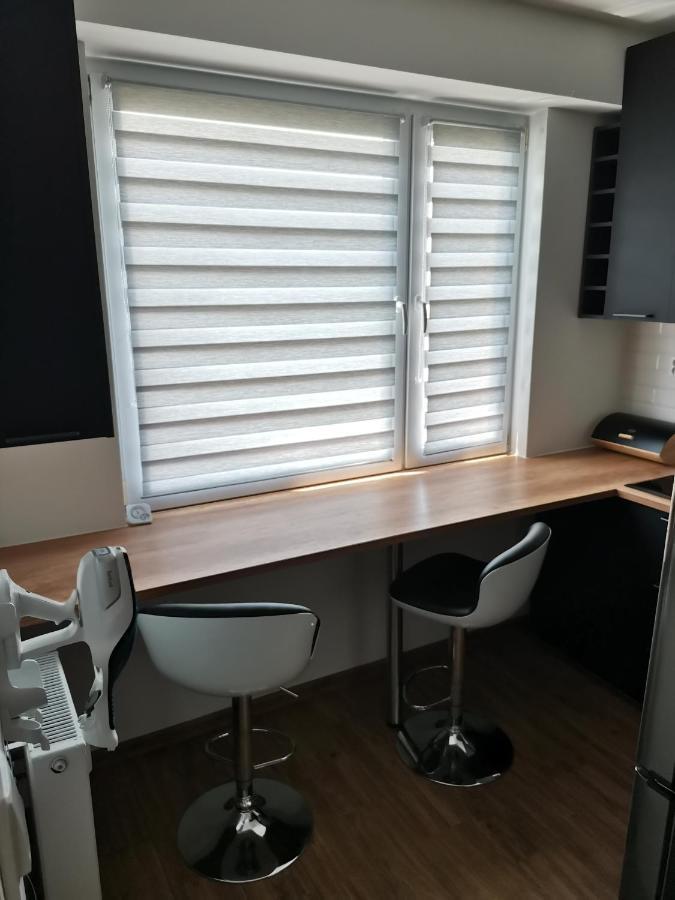 Przytulny Apartament W Wiezowcu - Centrum Miasta Podwislocze 38 Rzeszow Luaran gambar