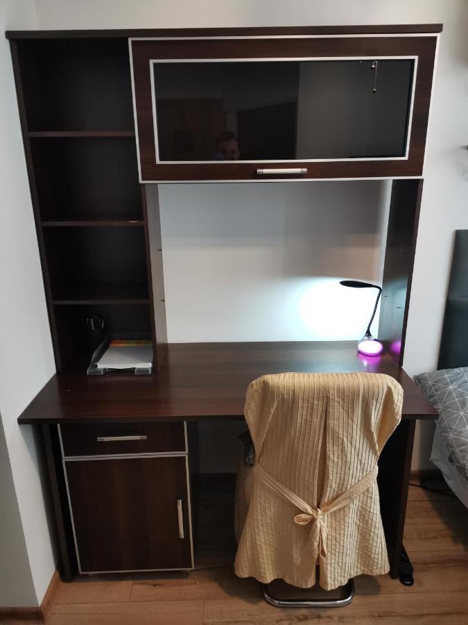 Przytulny Apartament W Wiezowcu - Centrum Miasta Podwislocze 38 Rzeszow Luaran gambar