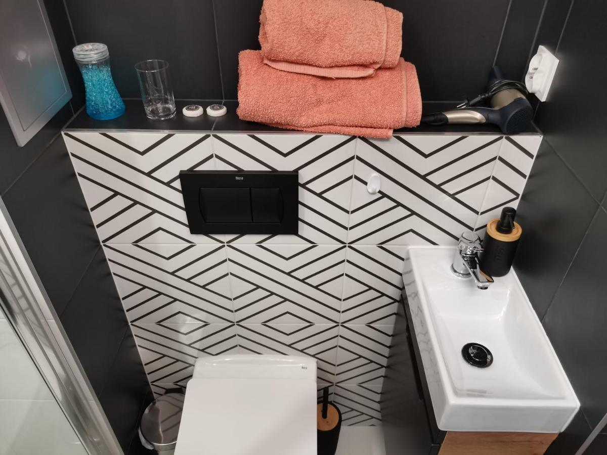 Przytulny Apartament W Wiezowcu - Centrum Miasta Podwislocze 38 Rzeszow Luaran gambar