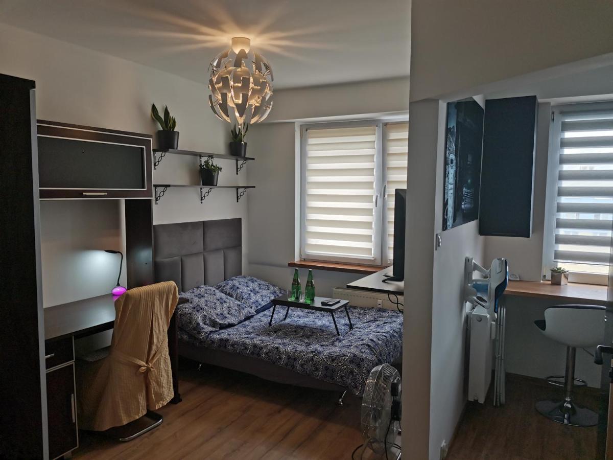 Przytulny Apartament W Wiezowcu - Centrum Miasta Podwislocze 38 Rzeszow Luaran gambar