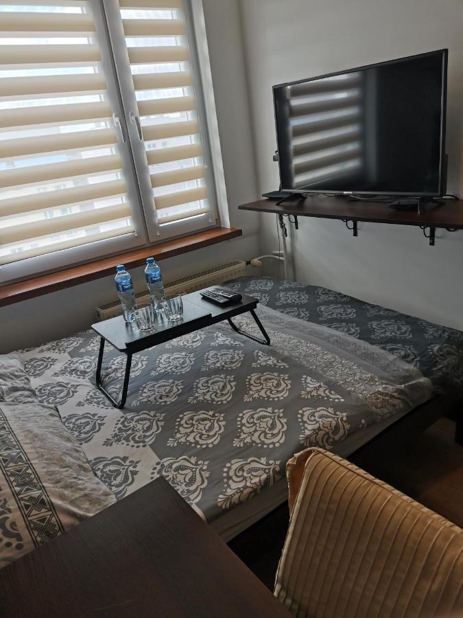 Przytulny Apartament W Wiezowcu - Centrum Miasta Podwislocze 38 Rzeszow Luaran gambar